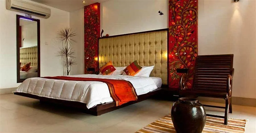 Citrus Backwaters And Spa Resort Alleppey Alappuzha India