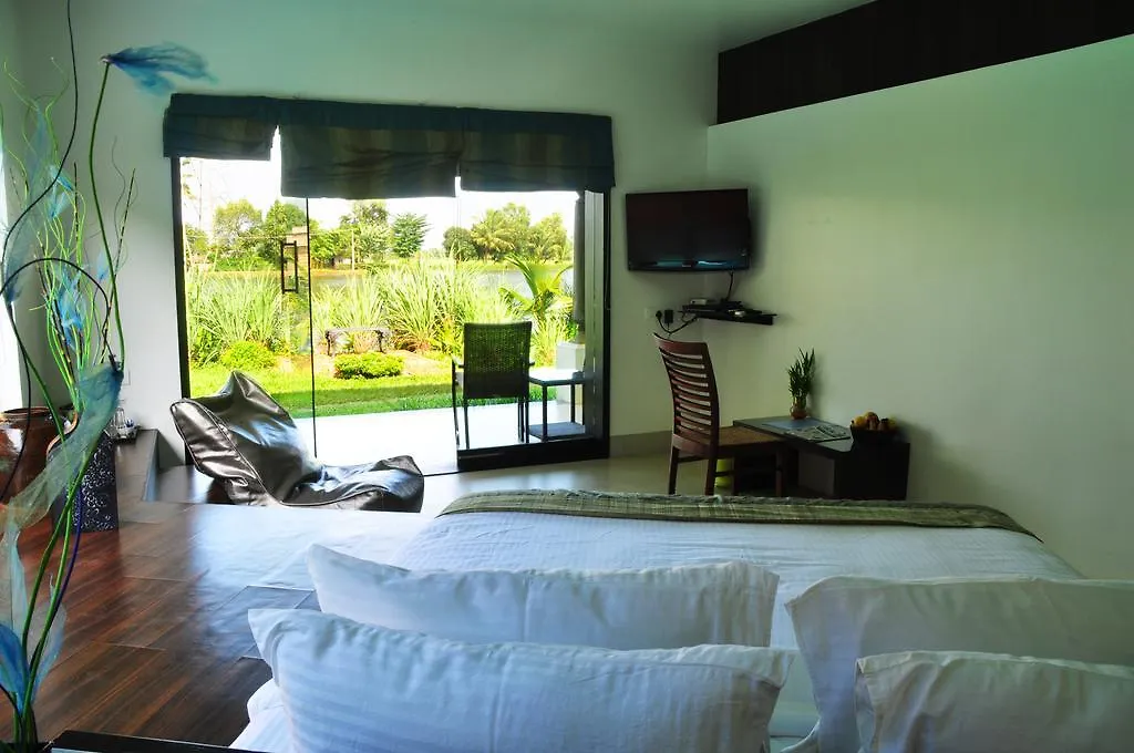 Citrus Backwaters And Spa Resort Alleppey Alappuzha 3*,  Индия